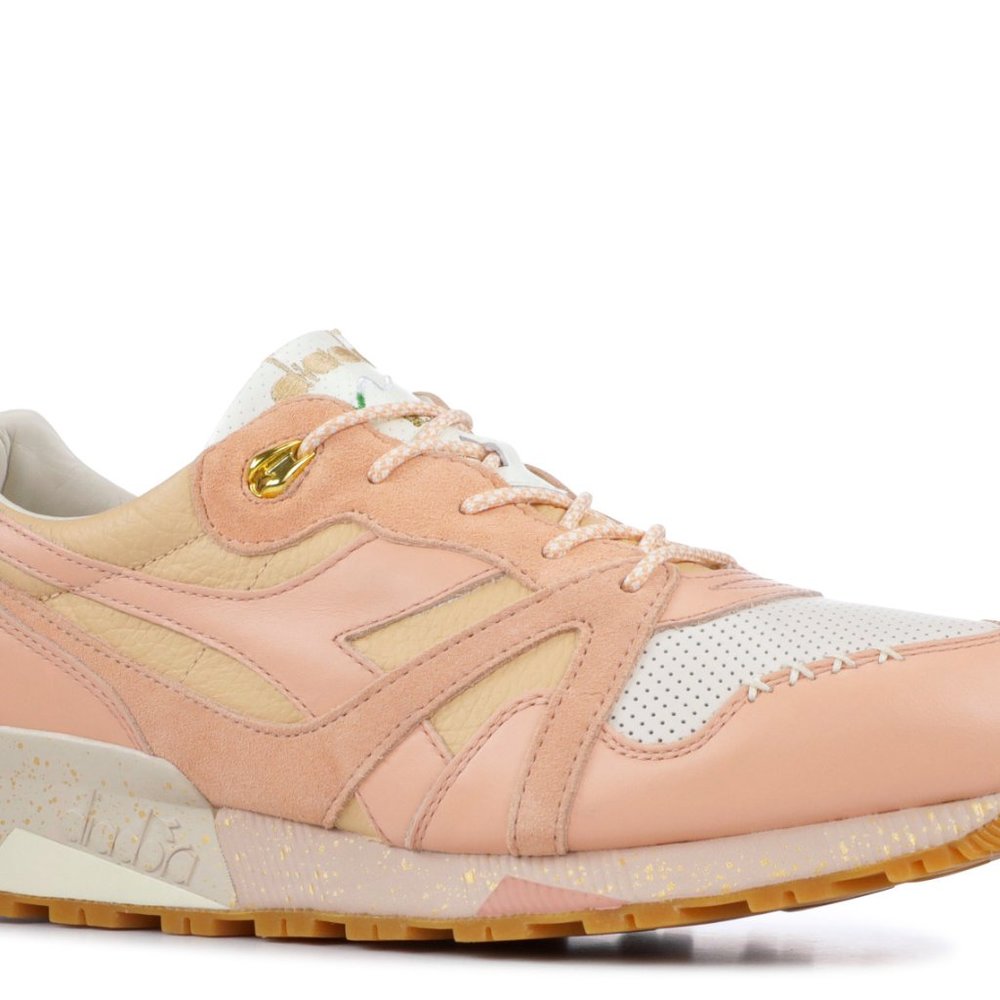 DIADORA x Feature N9000 Unisex Runners    NWT! - Picture 12 of 16